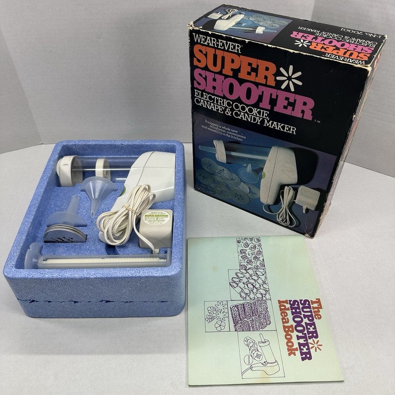 Vintage Wear-Ever Super Shooter Electric Cookie Canape Candy Maker 70001 TESTED gallery