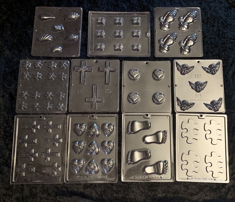 Huge Lot - 11-Clear Plastic Chocolate Candy/ Wax Melt Molds gallery