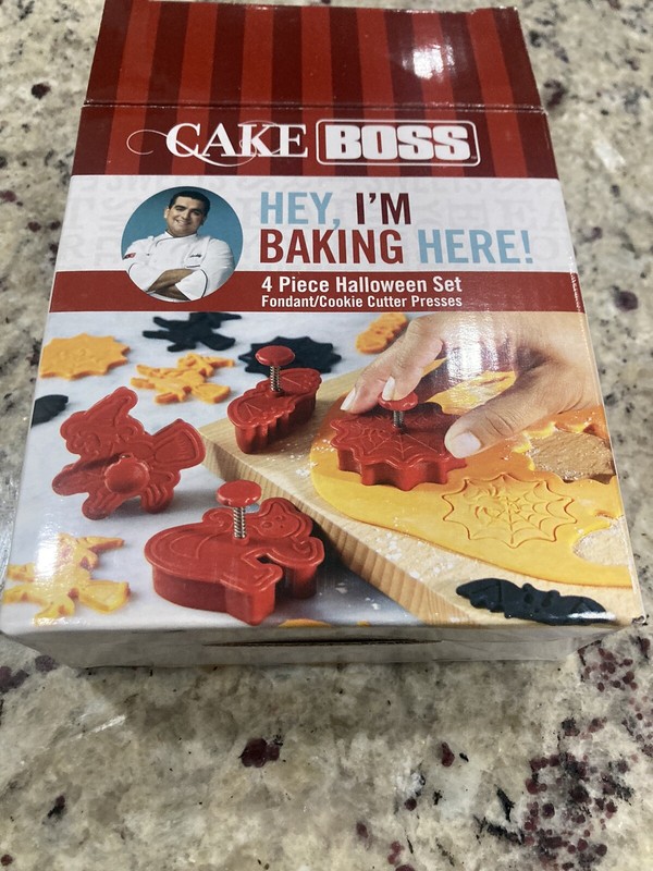 Nib Cake Boss™ HEY, I’M BAKING HERE! 4 Piece Halloween Set