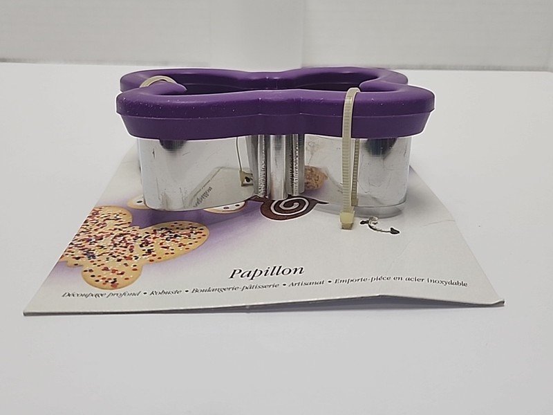 1998 Y2K Wilton Butterfly Comfort-Grip Cutter (New off Card) Purple 2310-614 gallery