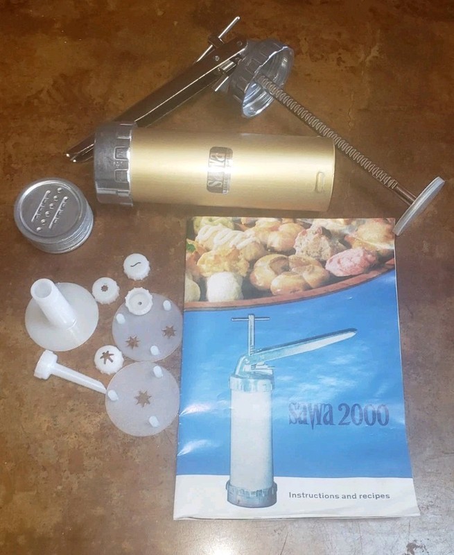 Vintage Sawa 2000 Deluxe Cookie Press Made In Sweden in Box gallery
