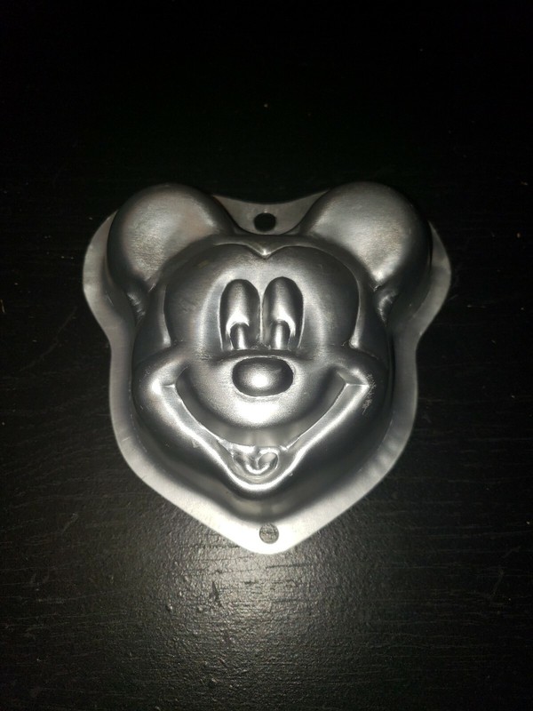 Wilton Mickey Mouse Singles Mold (2105-1136) never used gallery