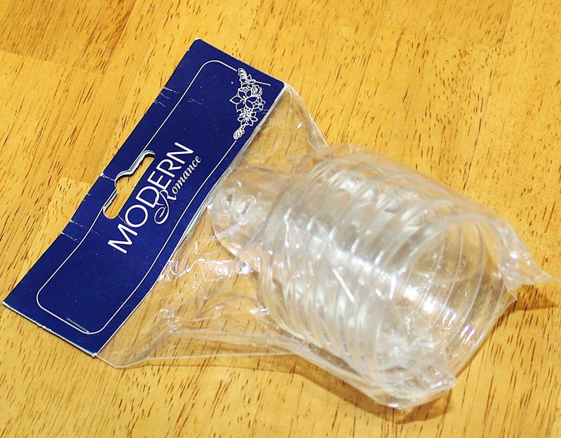 Modern Romance ~ 6PC CLEAR 2 INCH PLASTIC WEDDING/CRAFT BELLS #MRP5025-121 – New