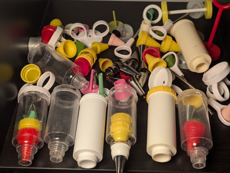 Huge Cake Icing Lot, Piping Tips – Baking Tools – Please See Video