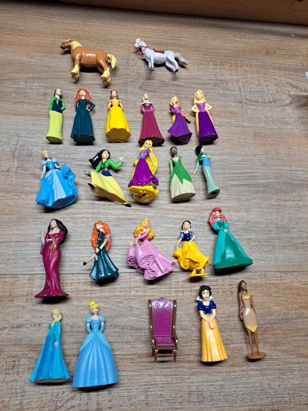 Lot Of Disney Princess Cake Toppers 23 Pieces