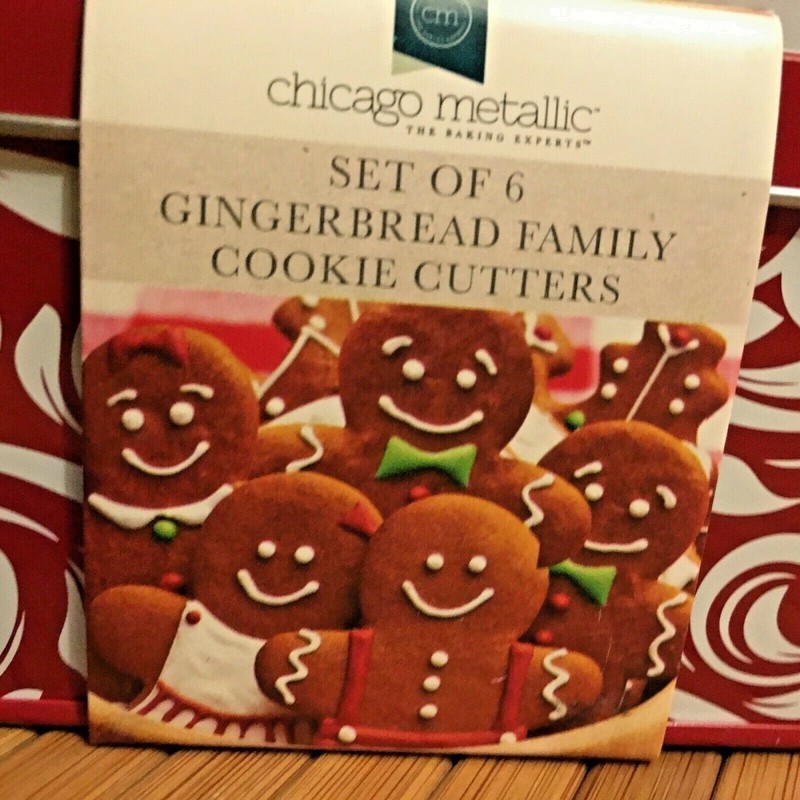 Gingerbread Cookie Cutter Chicago Metallic Set of 6 In Red Tin Box gallery