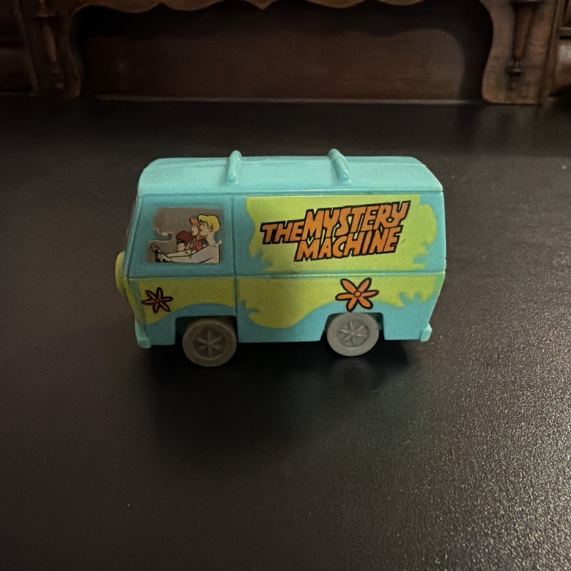 LR1- SCOOBY DOO MYSTERY MACHINE Cake Decoration Bakery Crafts Vintage 2000 gallery
