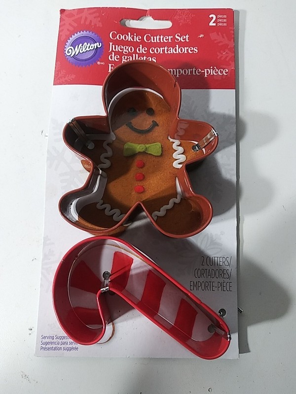 Candy Cane Gingerbread Cookie Cutter Wilton