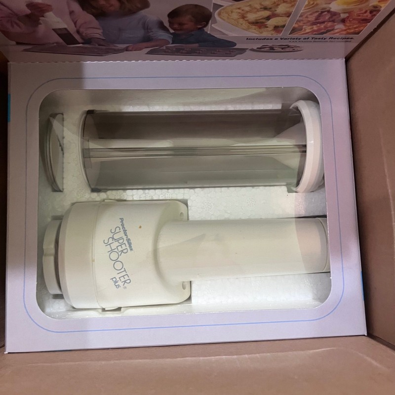 Vtg Proctor Silex Super Shooter Plus GC702 Cordless Cookie Press Combo Pack gallery