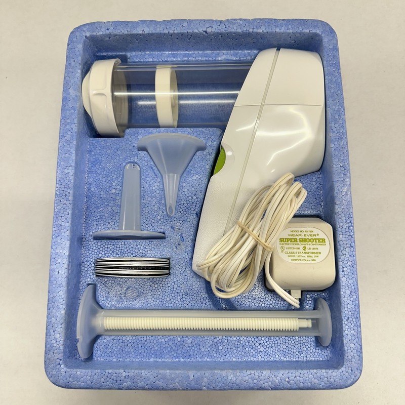 Vintage Wear-Ever Super Shooter Electric Cookie Canape Candy Maker 70001 TESTED gallery