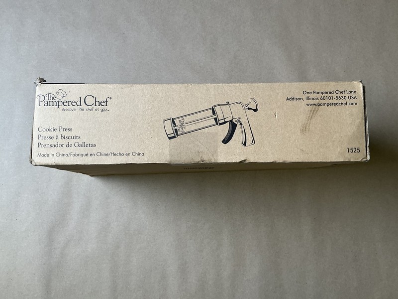 Pampered Chef Cookie Press Set White Standard 15 Discs Baking Kitchen Tool gallery