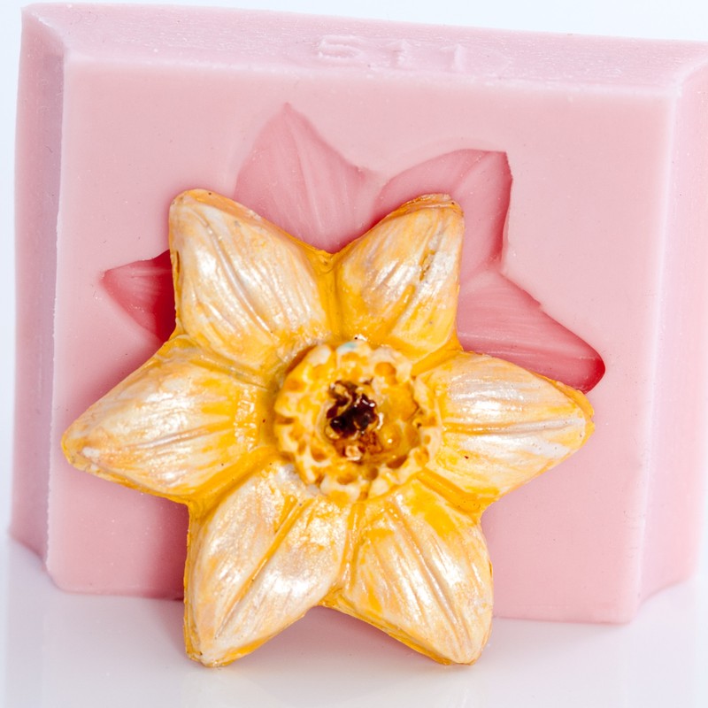 Daffodil Flower Silicone Mold Cake Decorating Mold Jewelry Mold Flexible (511)