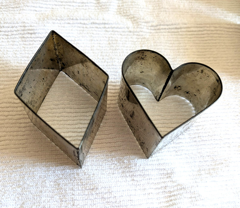Vintage Metal Cookie Cutters Playing Cards Club Spade Heart Diamond & Star Moon gallery