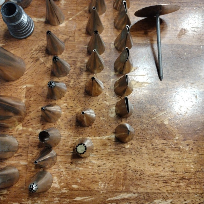 Ateco Wilton Unbranded Assorted Tools Stainless Steel Decorating Tip Lot of 50+ gallery