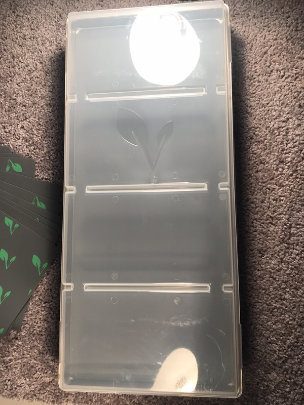 5 Harvest Right trays and lids for medium FD, w/ 11 silicone mats, tray dividers