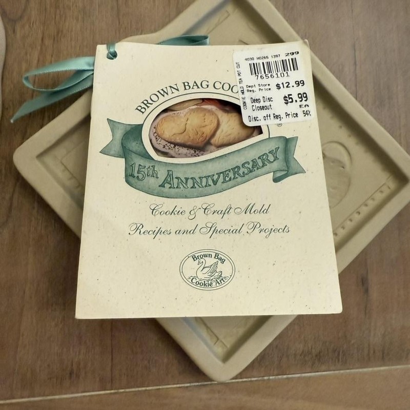 Vintage Brown Bag Cookie Art Molds Set Teapot Cut-Apart & Folk Hearts Retired gallery