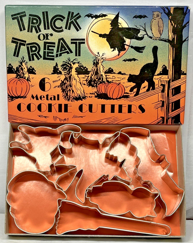 Vintage Trick or Treat Set of 6 Metal Halloween Cooky Cookie Cutters with Box gallery