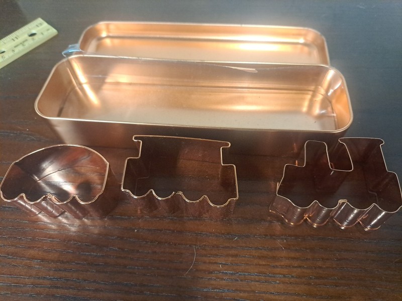 3 Peice Chew Chew Locomotive Cookie Cutter Set In Tin gallery