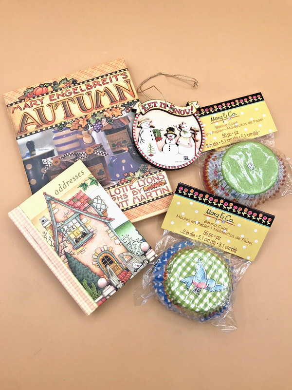 Mary Englebreit Lot 2 Books, Cupcake Baking Cups 2 packages Ornament, Collector