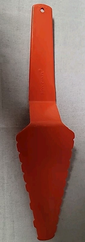 Vtg Tupperware Cut N Serve 1228-7 Pie Server Cake Cutter Serrated Slicer Orange gallery