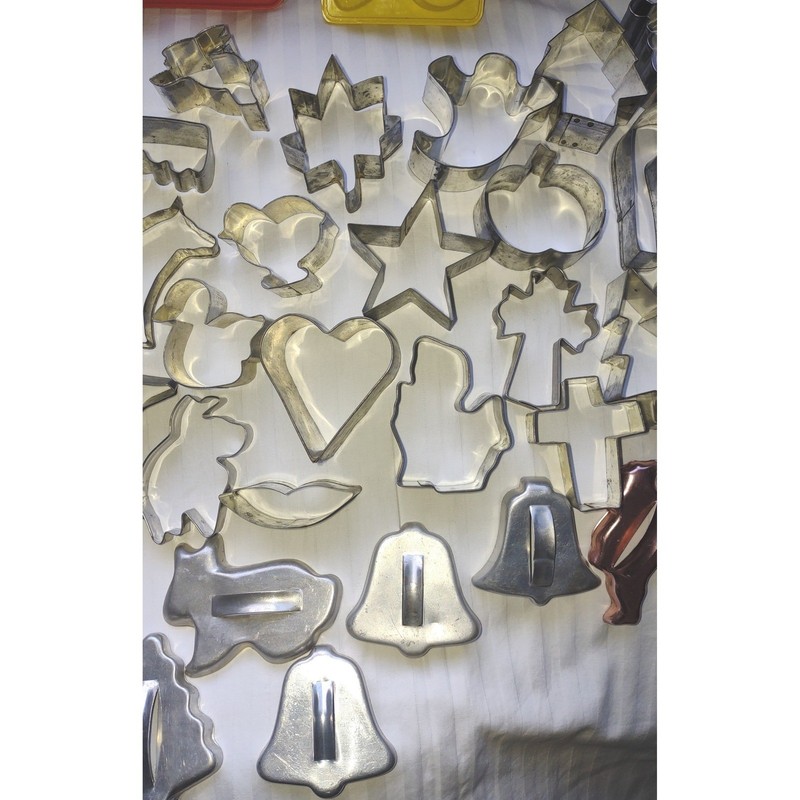 Large Lot of 50+ Cookie Biscuit Cutters Tin Copper Aluminum + 2 Plastic Molds gallery