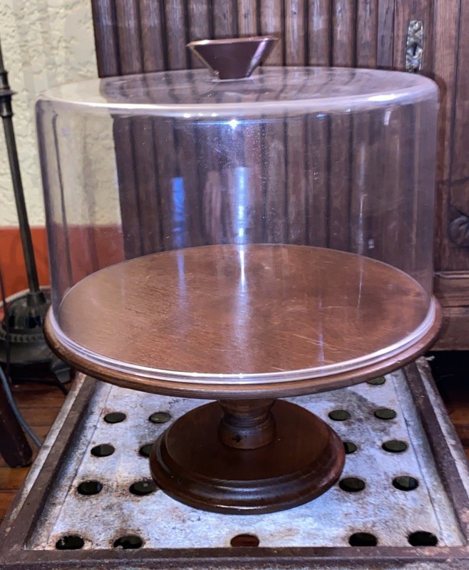 VTG Wooden Cake Stand – Clear Plastic Dome W/ Wooden Handle 12″ T
