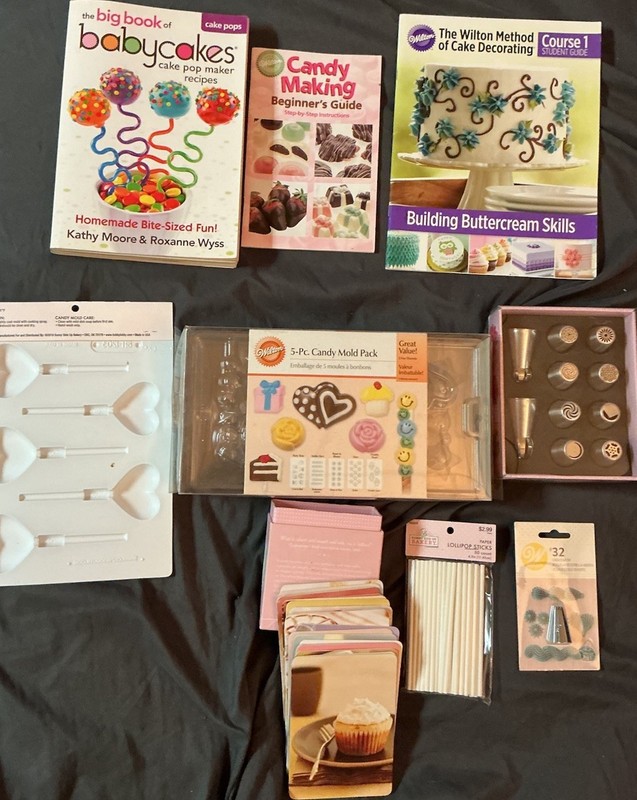 Large Wilton & Baking Supply Bundle – Molds, Piping Tips, Guides & Recipes