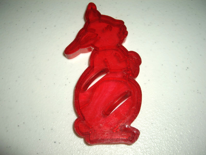 T23 Lot of 5 Vintage HRM? Red Translucent Cookie Cutters Camel Elephant Zebra gallery