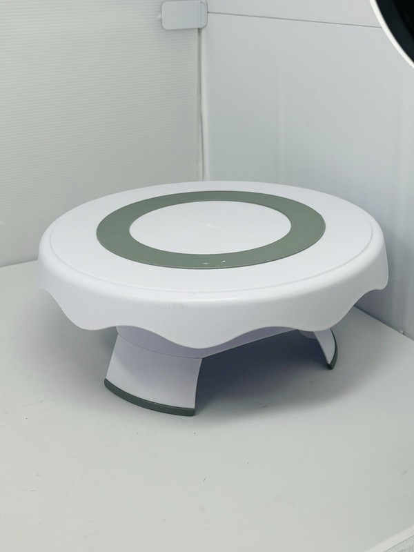 Wilton Cake Turntable Stand, High and Low Spinning, Plastic, 12.7 in.