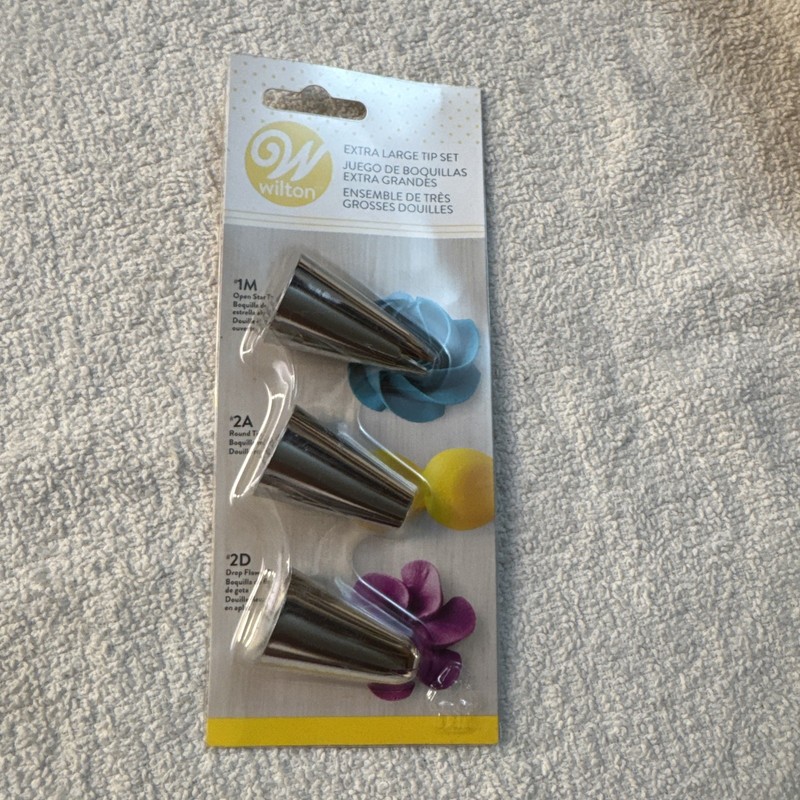 Wilton 3 Piece Stainless Steel Extra Large Tip Set for Cake Decorating