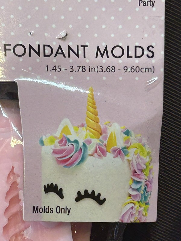 Set of 5 Silicone Fondant/Wax Melt Molds Unicorn Horn, Ears & Eyelashes gallery