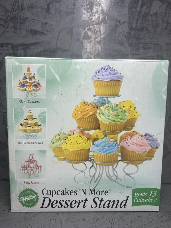 Wilton Cupcakes ‘N More Dessert Stand Holds 13 Cupcakes