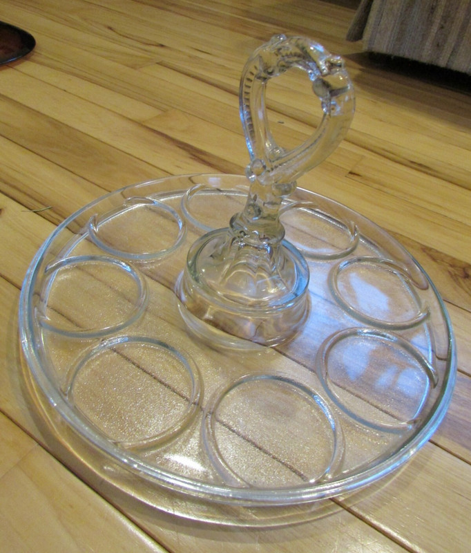 Vintage Clear Glass 8 Cupcake Dessert Carrying Tray Plate Handle 10″ Round