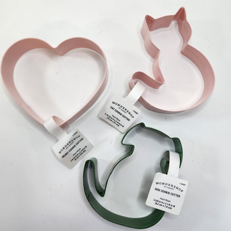 Wondershop Target DOG CAT HEART Metal Cookie Cutters for Baking or Crafting NEW