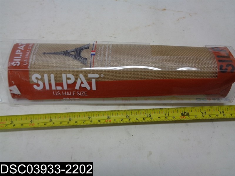 AE420295 SILPAT U.S. Half Size Reusable Baking Mat 11-5/8" x 16-1/2"