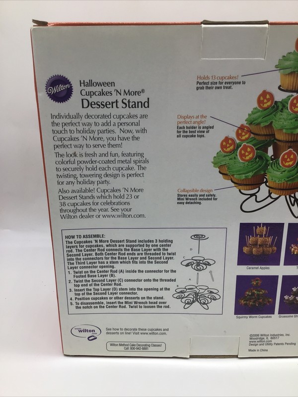 Wilton Halloween Cupcakes‘N More Dessert Stand Holds 13 Treats/Cupcakes NIB(2006 gallery