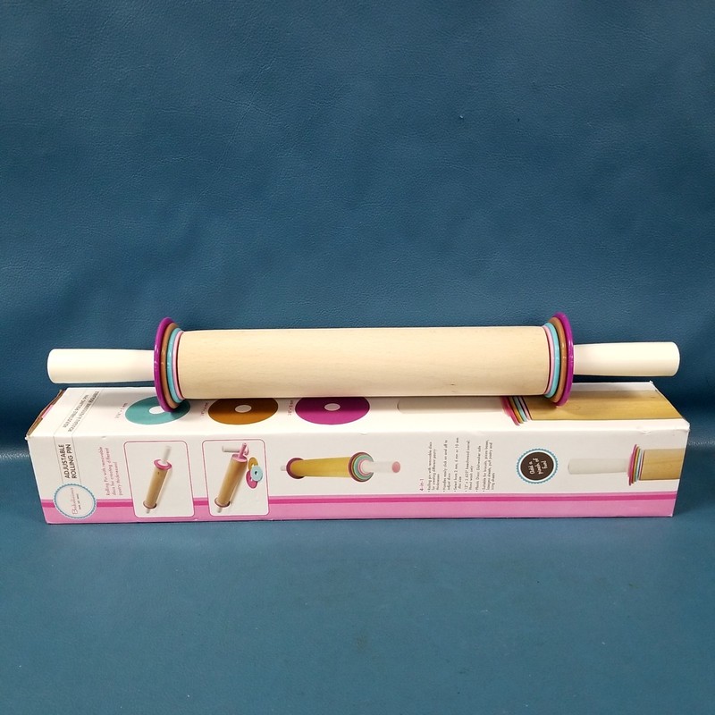 New/Open Box Bakelicious Adjustable Wood/Plastic Rolling Pin 73809 NIOB