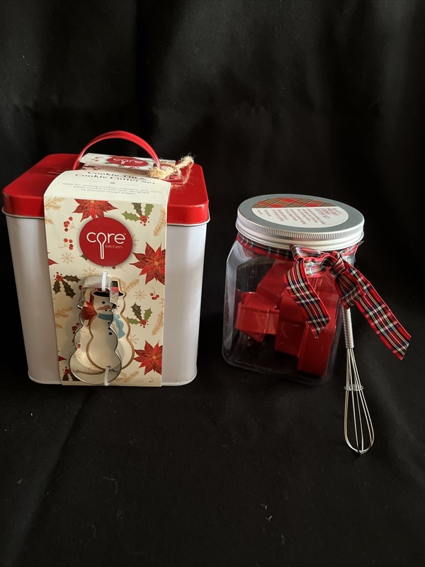 Core Cookie Tin Cutter 3-Piece Set w/4 Cookie Cutters