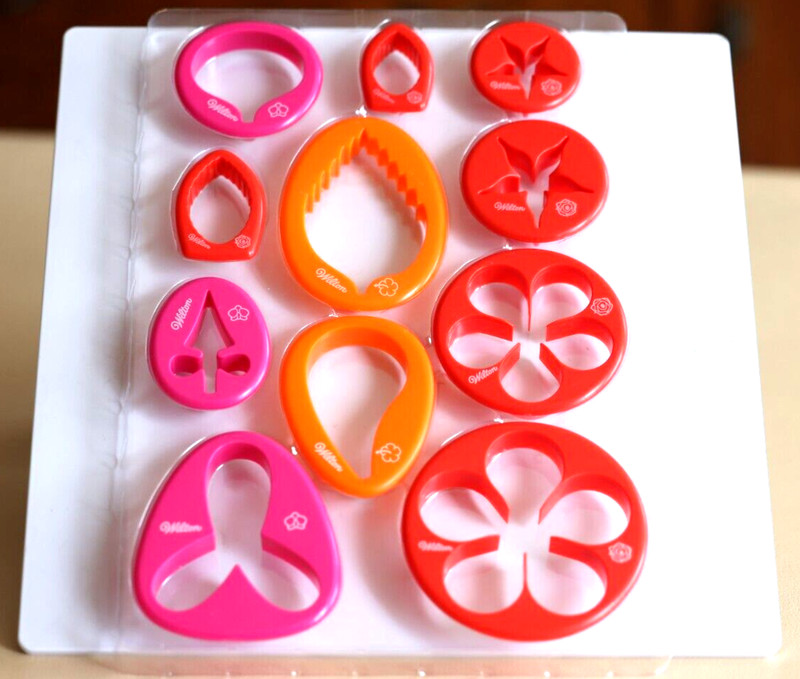 Wilton Gum Paste Flower Cut-Outs Cutter 28 Pc Set Wedding Party Cake Decorating gallery