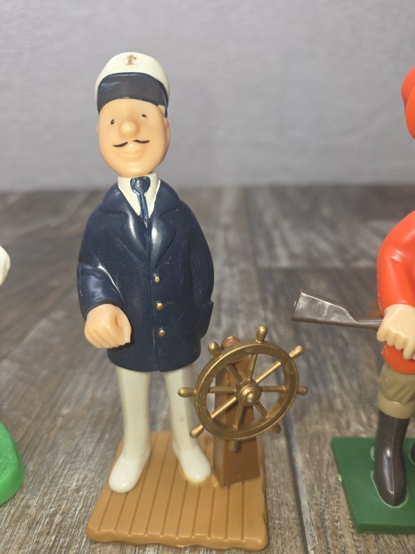 Wilton cake topper Miss Fits. Hunter sailor golfer. All have missing parts. gallery