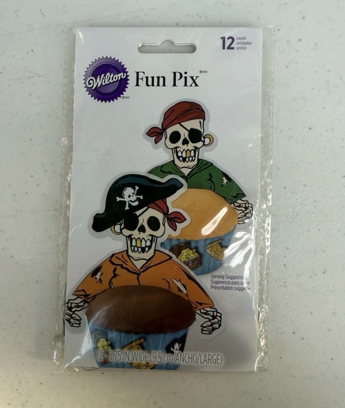 Wilton Fun Pix Pirate Cupcake Wrappers & Picks – NEW – Set of 12