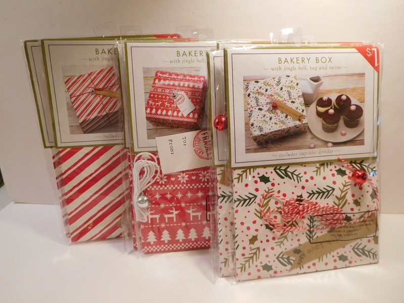 Christmas Themed Bakery Boxes – Lot of Nine