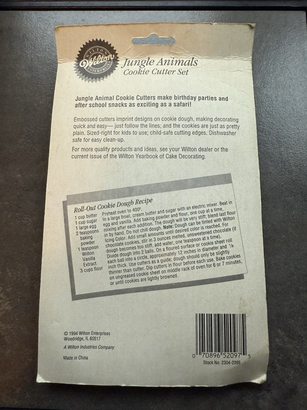 Vintage 1994 Wilton Jungle Animal Cookie Cutters NWT Lion Parrot Elephant Baking gallery