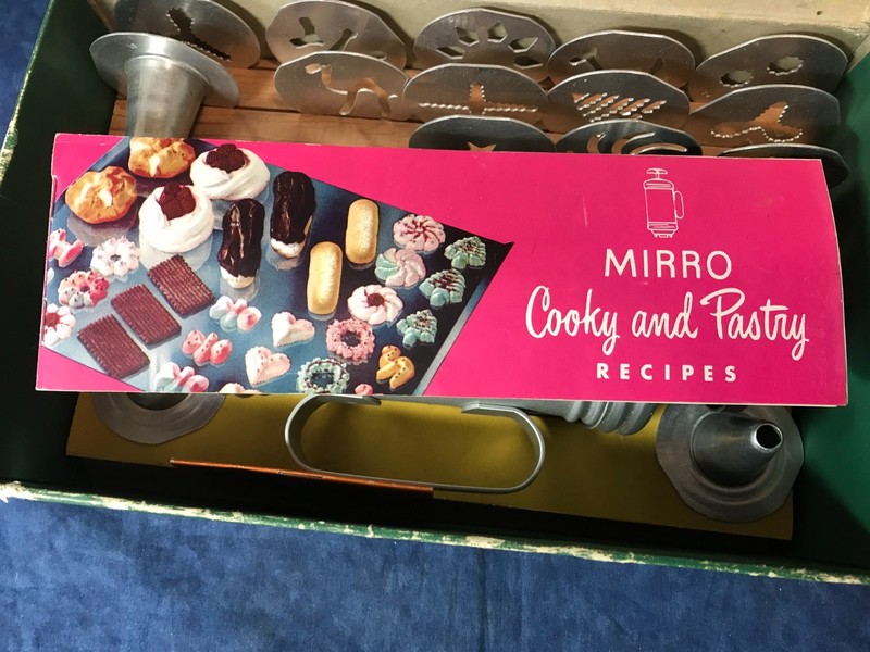 Vintage 1950s Mirro M 358 AM Cookie Pastry Press Maker - Aluminum Never Used gallery