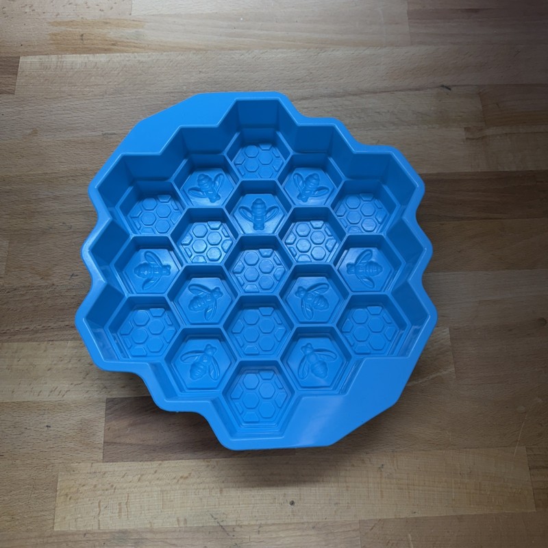 Honeycomb Honeybee Silicone Baking / Ice Mold