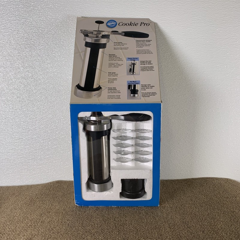 Wilton Cookie Pro Press W/10 Decorating Disks Comfort Grip New Open Box gallery