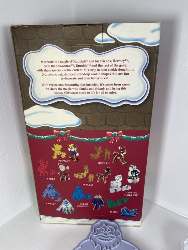 RUDOLPH The RedNosed Reindeer Stand-Up Cookie Cutters Set Of 16 Christmas 2007 gallery