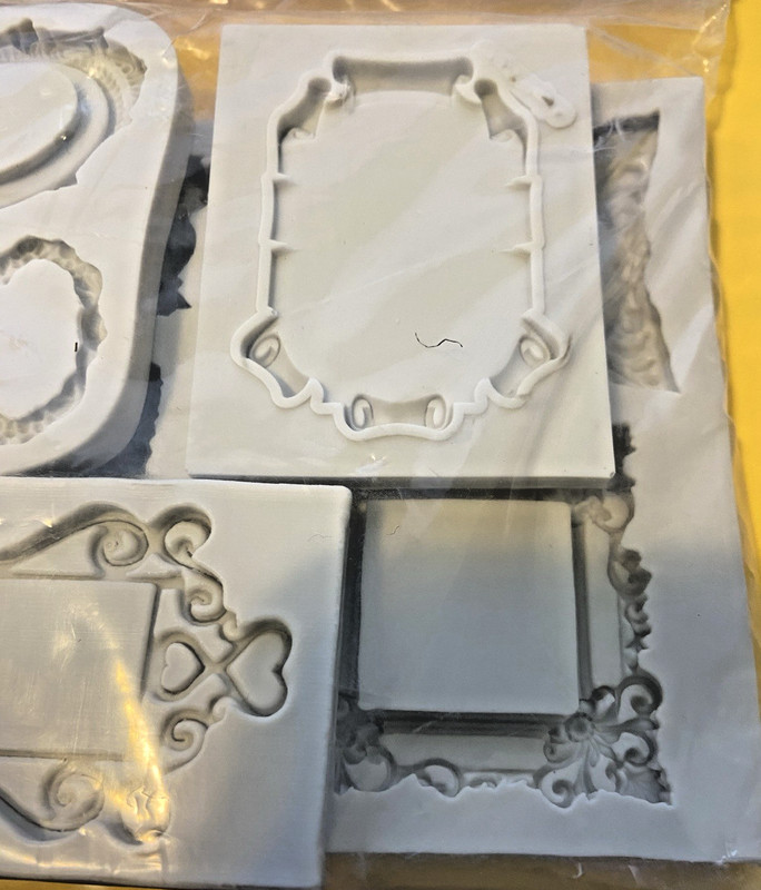 (5) PIECE BAROQUE CURLICUES LARGE SCROLL LACE FRAME FONDANT MOLDS gallery