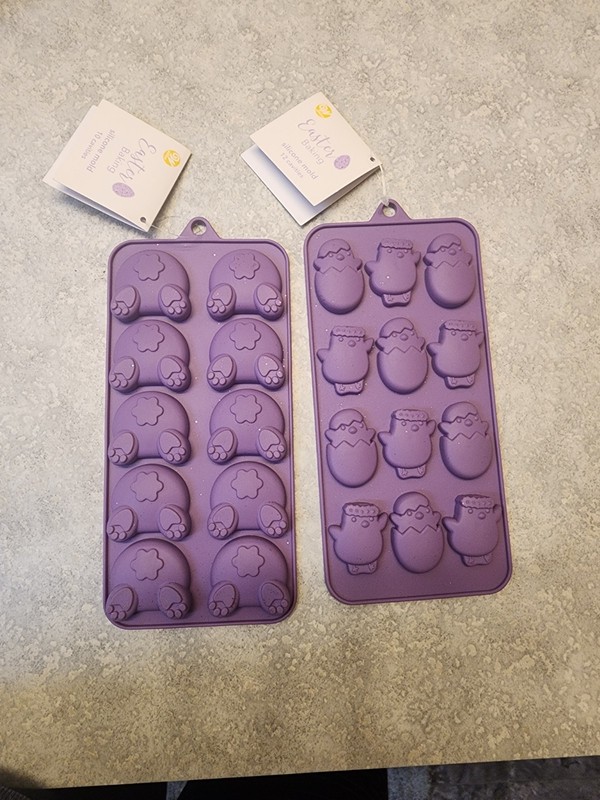 2 Wilton Candy Mini Molds Easter Bunny Chick Molds Baking Chocolate Candy New