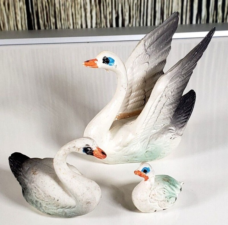 Swan Cake Toppers White Plastic Family Miniature Figures Set Of 3 Vintage